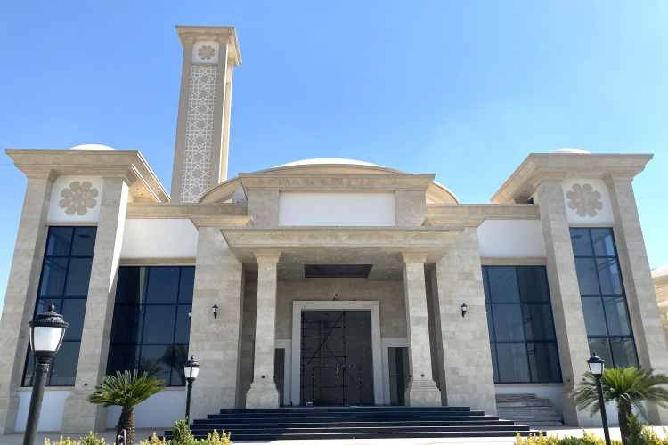 Nasuh Camii — İbadet
